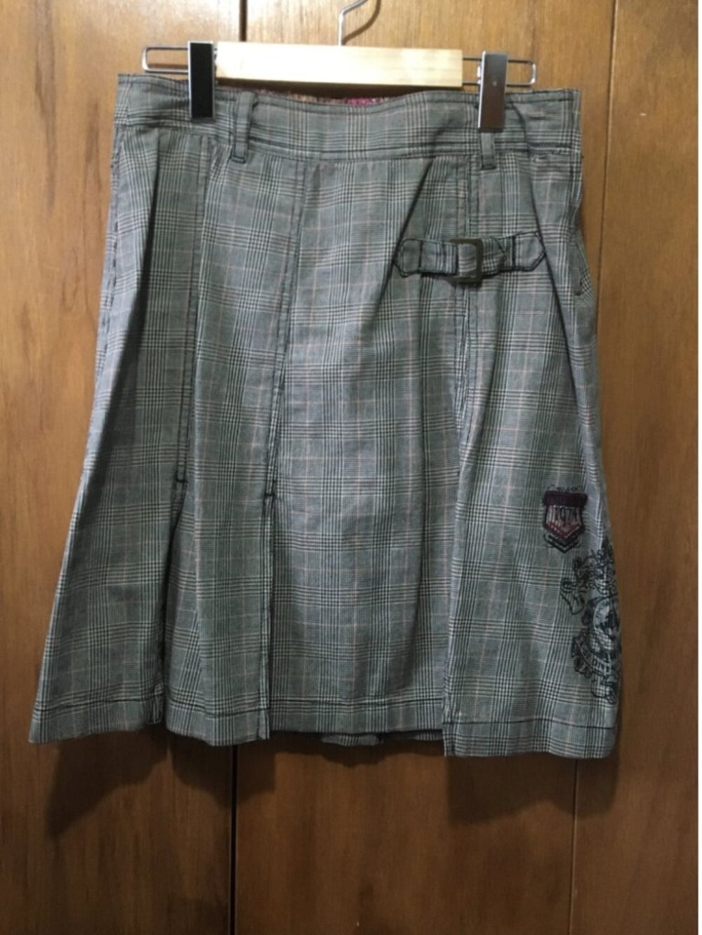 Plaid A-Line Women's Skirt with Buckle Accent - Gray